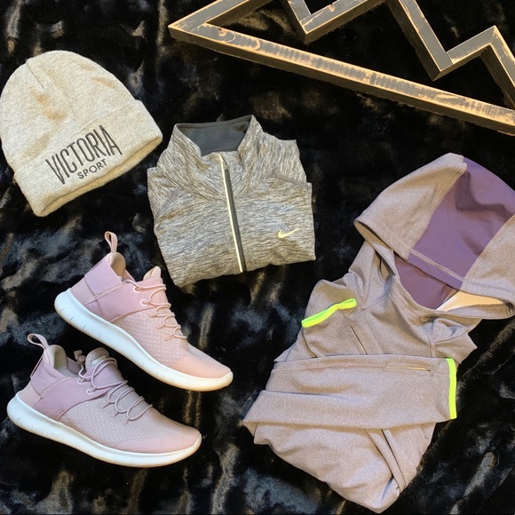 Nike Free Runners - Picture 4 of 4